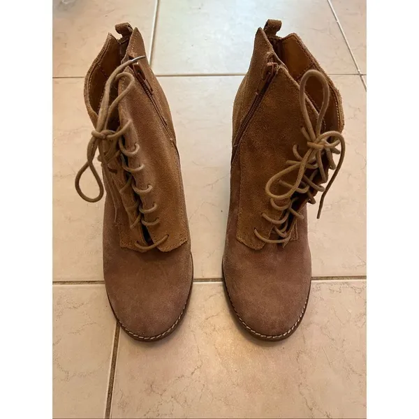 Lucky Brand Tan Yoanna Suede Wedge Bootie Women's Size 8 - Image 3
