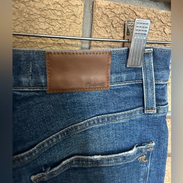 Madewell The Momjean: Comfort Stretch Edition Distressed Size 25 - Image 5