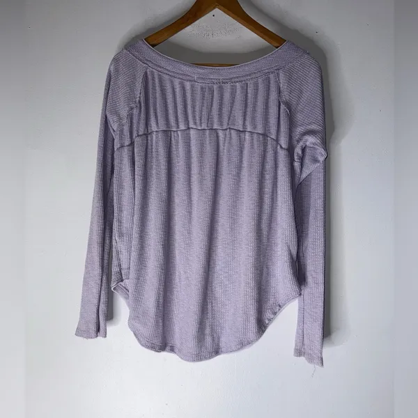 We The Free Free People‎ Must Have Henley Waffle Knit Long Sleeve Top in Lilac Size Small - Image 2