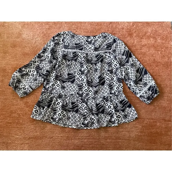Free with purchase 🛍️Crown& Ivy tunic shirt S - Image 2