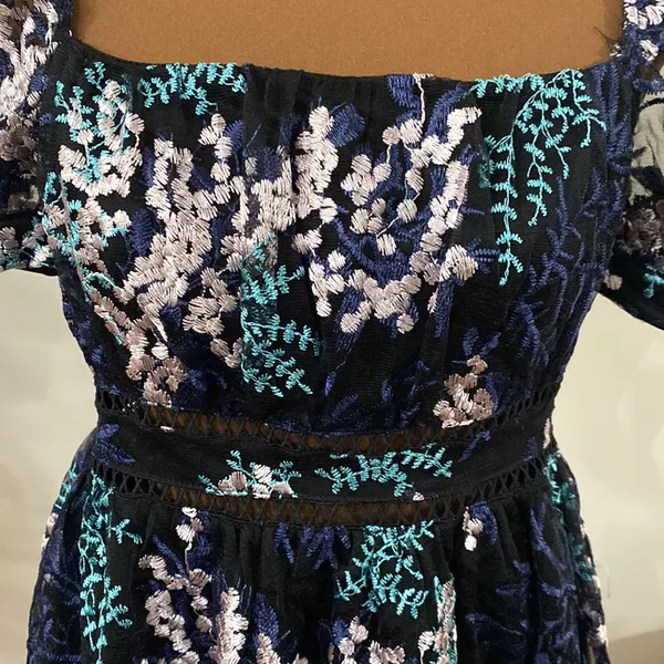 Lulus Radiant Love Black Multi Embroidered Short Sleeve Skater Floral Dress sz S - Image 8