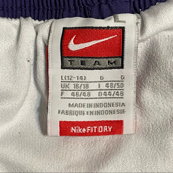 Nike Women’s Team Shorts - Image 10