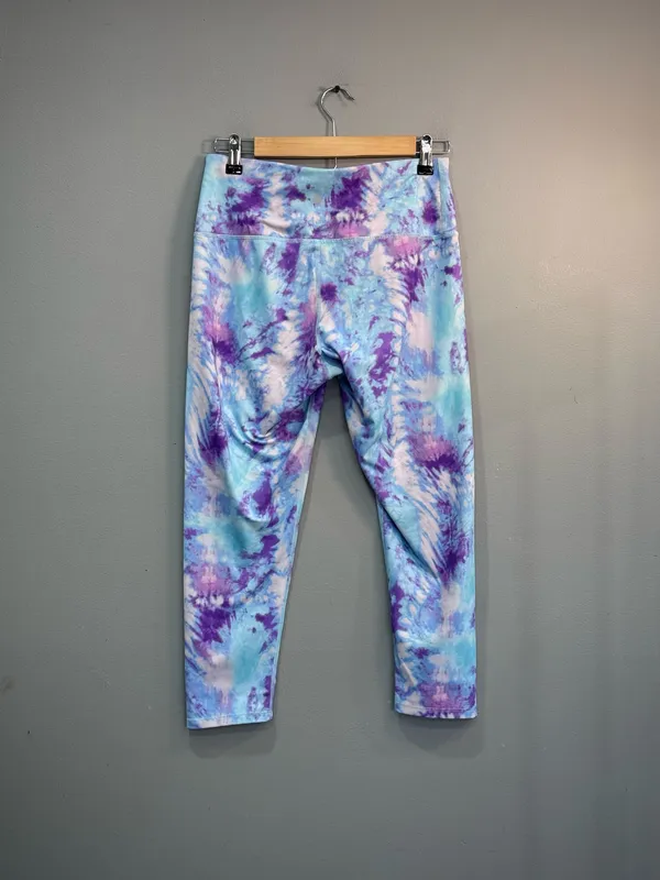 Multicolor Apana Cropped Active Leggings Size M EUC - Image 2