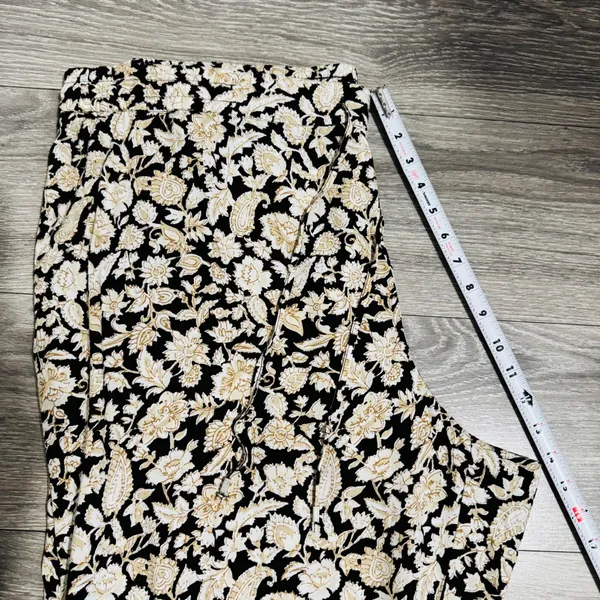 Old Navy Womens Pants XXL Black Tan Floral Print‎ Elastic Waist Cropped Casual - Image 11