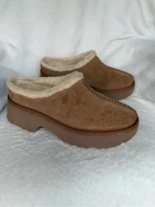 Ugg Suede/ Wool 2" New Heights Cozy Clog Platform Shoes, Women Us 10/ Eur 41. - Image 7