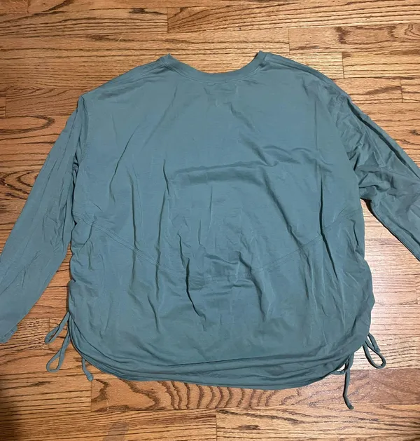 ⚠️SOLD⚠️Long Sleeve Top Size 12 - Image 3