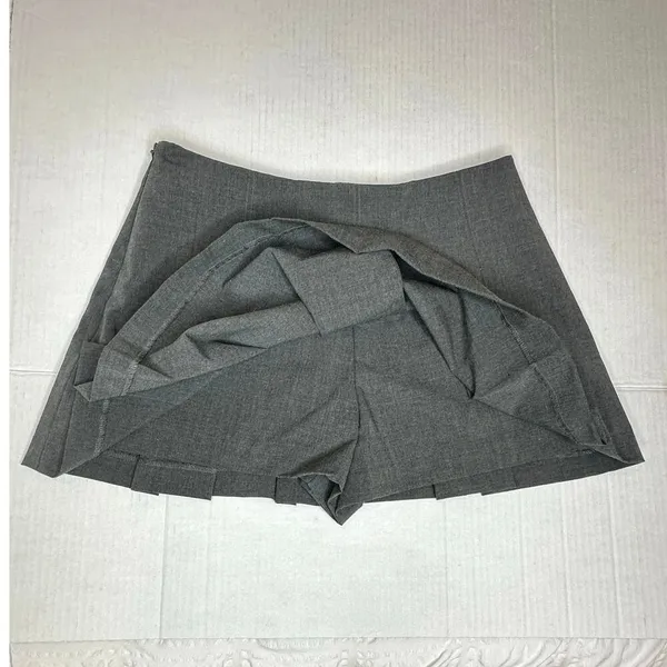 Zara box pleated mini skort skirt shorts gray size Small - Image 6
