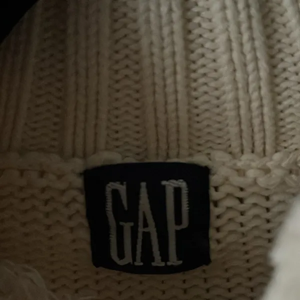 GAP Knit Sweater - Image 3
