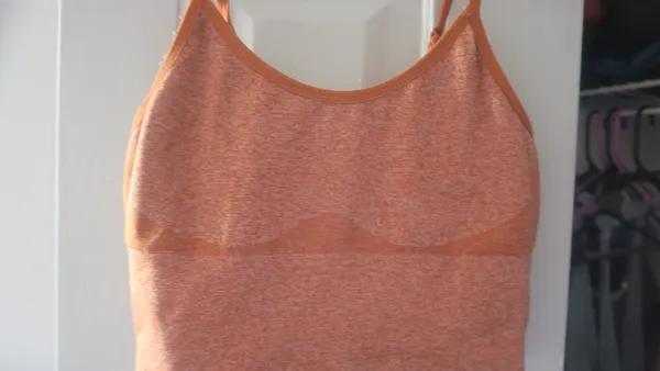 PINK Victoria's Secret active seamless lightly lined sports bra in orange-brown size large. - Image 2