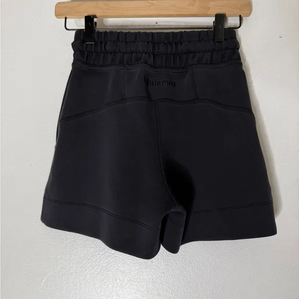 Lululemon Soft Ambitions High Rise‎ Short 3.5” Black Size 0 - Image 2