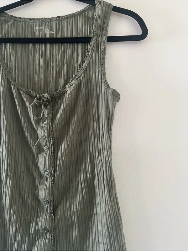 Aerie Olive Green Crinkle Ribbed Button Front Tank Top Medium Cottagecore Safari - Image 4