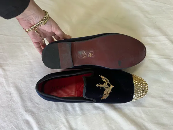 JITAI Men's Navy Blue Velvet Loafers - Gold Spiked Toe & Winged Sword Emblem - Size 10 - Image 4