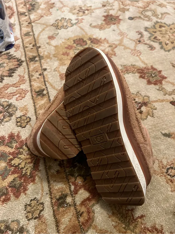 UGG Men’s Chestnut Suede Lace-Up Sneakers - Image 5