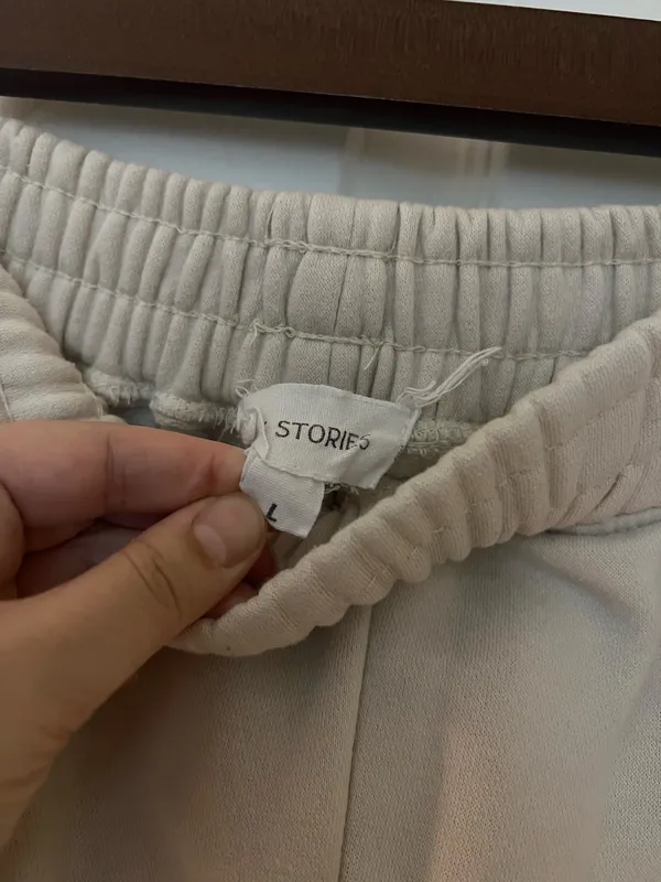 Six stories wifey sweatpants - Image 3