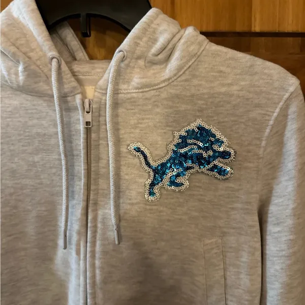 Detroit Lions sweatshirt! NFL gray sequin bedazzled logo hoodie size small! - Image 3