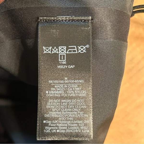 Yeezy x Gap Engineered by Balenciaga Unisex Oversized Parka Jacket(Size Medium) - Image 5