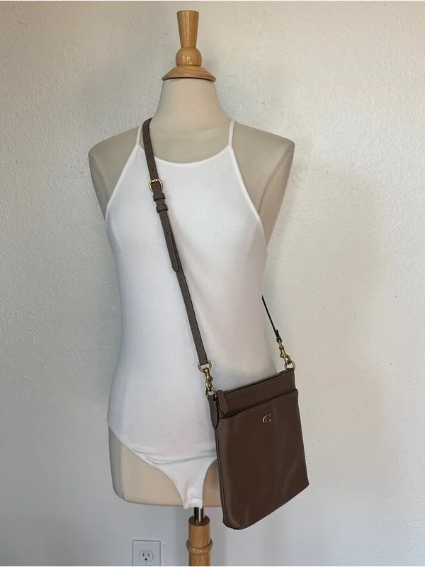 Coach Kitt Messenger Bag - Image 6