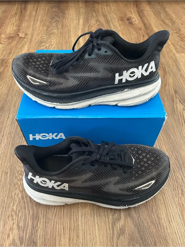HOKA Clifton black athletic training running shoes sneakers women’s 9 Preowned - Image 7