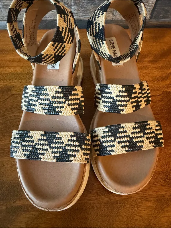 Steve Madden Black and Natural Woven Espadrille Platform Sandals size 6 - Image 5