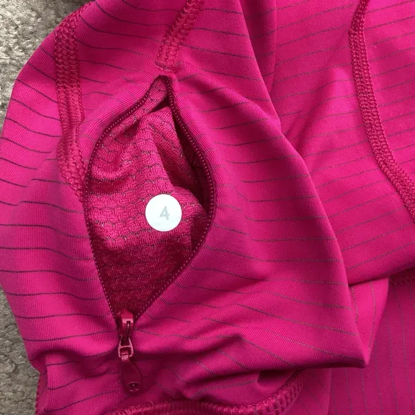Run For Gold Long Sleeve Top Size 4 - Image 9