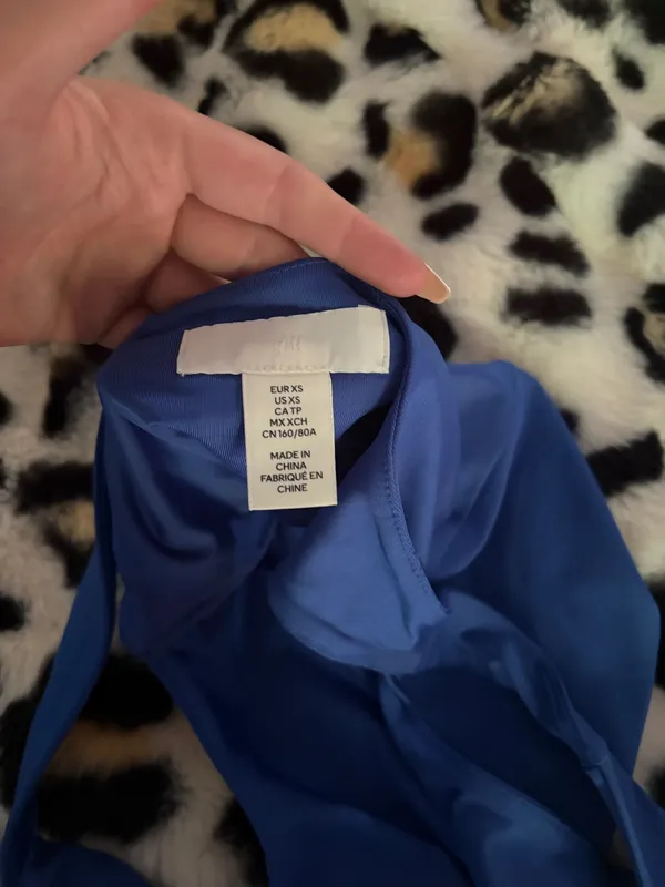 h&m blue crop tank top - Image 4