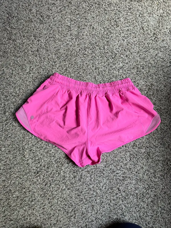 Lululemon Hotty Hot Short II *2.5" - Image 6