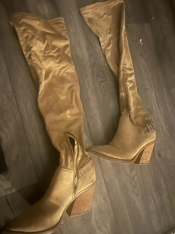 Thigh-High Steve Madden Boots - Image 2