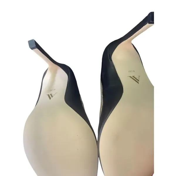 NWOB Ava&Aiden Black/ Gold Leather Pumps/ Stilletos Size 8.5 - Image 10