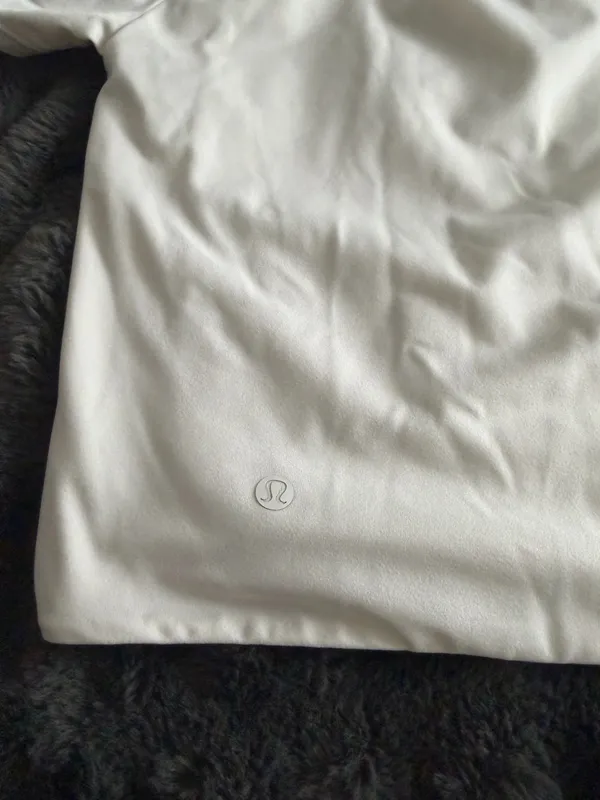 Lululemon Tee Short Sleeve Grey - Image 4