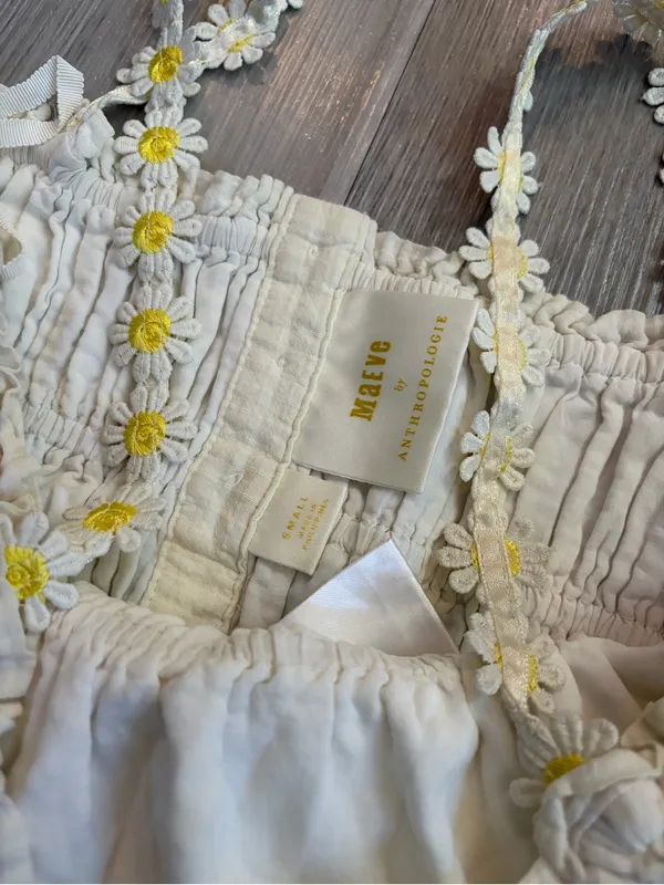 Anthropologie Maeve Strappy Daisy Crop Tank Off White Smocked Cotton Top Size S - Image 5