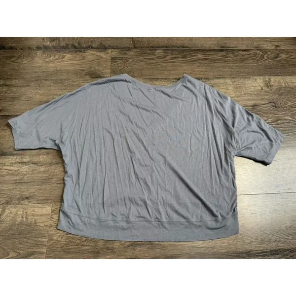 EUC LULULEMON Ambleside V Shirt Top Athletic Gym Deep V Grey oversized size 6‎ - Image 6