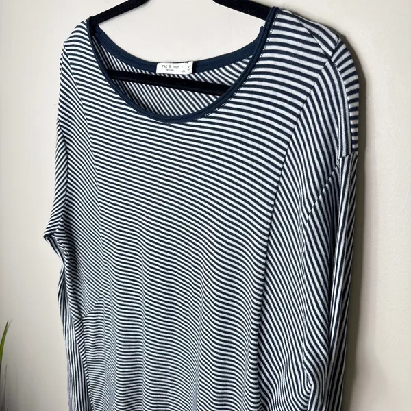 Rag & Bone Striped Kit Dress Size‎ Large Long Sleeved Knit Yarn Dyed Navy White - Image 4