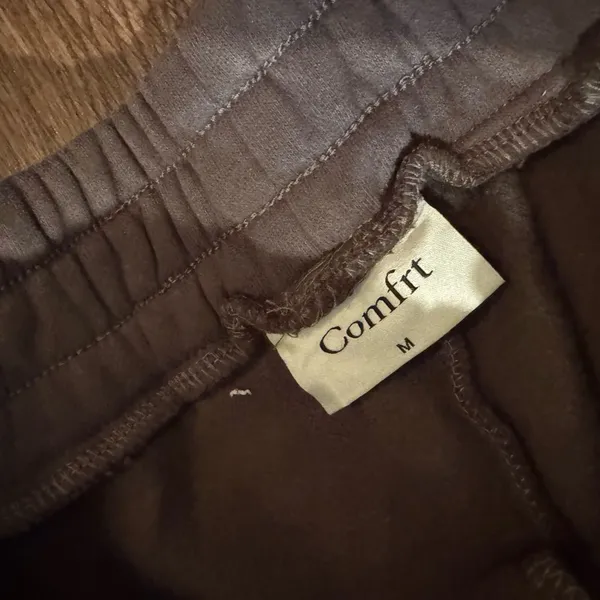 Comfrt Signature Hoodie + Sweatpants set - Image 3