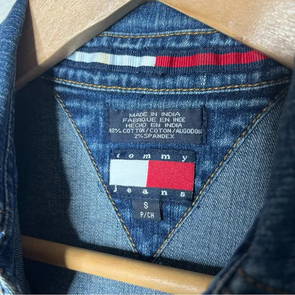 90s Vintage Tommy Hilfiger Short Sleeve Button Front Denim Mini Dress - Image 8