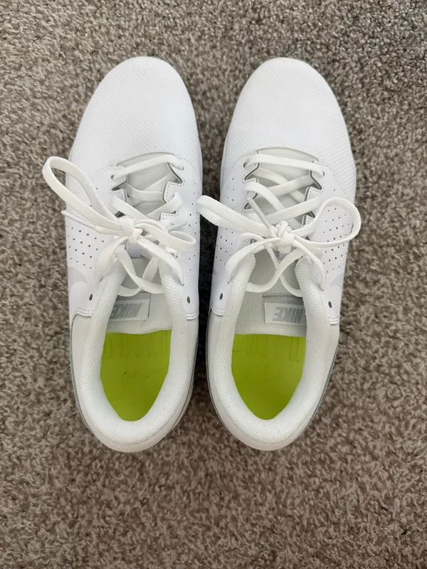 White Nike shoes  - Image 2