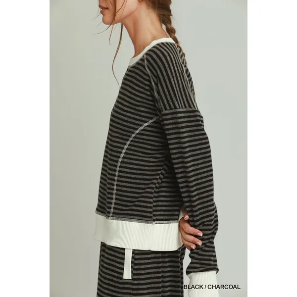 Umgee Tencel Fleece Stripe Crewneck Top - Black - Medium - Image 2