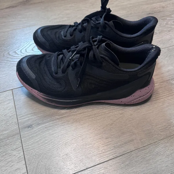 Lululemon Blissfeel Run‎ 2 Womens Running Shoes Black Pink US 8.5 - Image 4