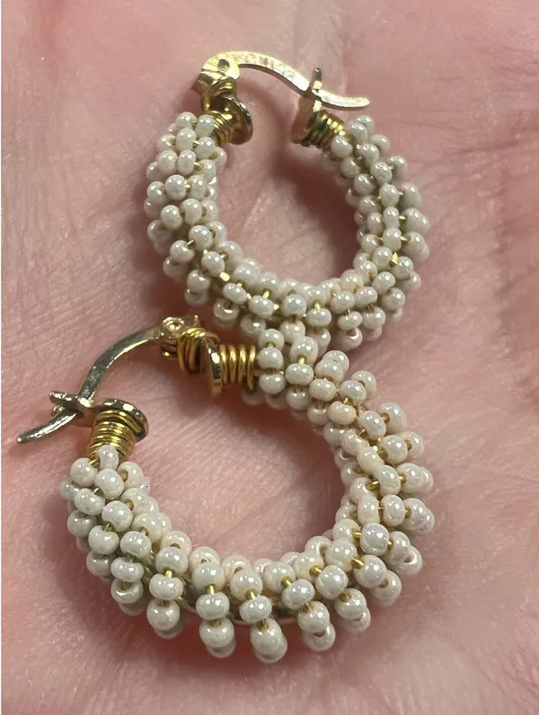 Beaded earrings Gold - Image 2