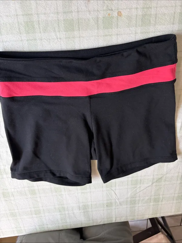 Lululemon Bike Women's High-Rise Active Shorts - Image 9