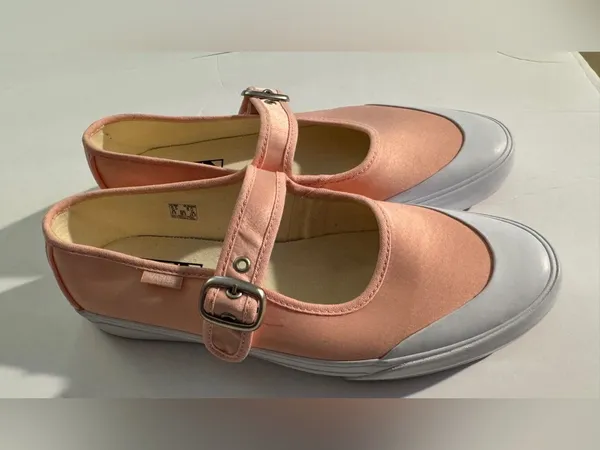 Vans Peach Mary Jane Platform Flats with Buckle size M6.5 W8 NWOB - Image 8