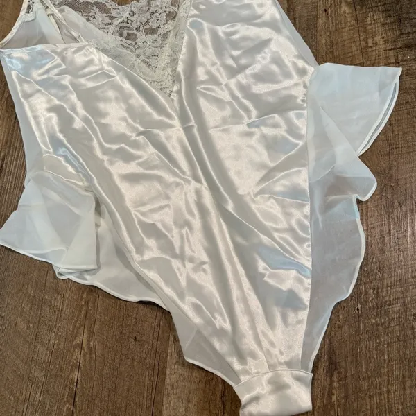 NWT Vintage 90’s Victorias Secret Bodysuit - Image 5
