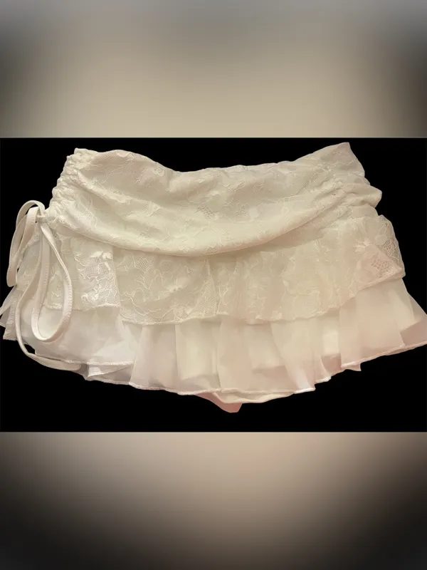 SheIn Coquette White Lace Mini Skirt with Inner Shorts Victorian Romantic Small - Image 2