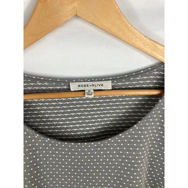 Rose + Olive Patterned Ruffle Sleeve Blouse Size 2X - Image 3