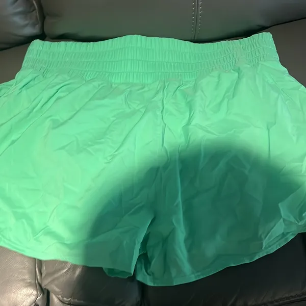 Nike Women's Athletic Shorts - Green - Image 6