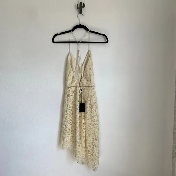 NWT NBD‎ Only Yours Asymmetrical Lace Dress in Ivory - Image 4