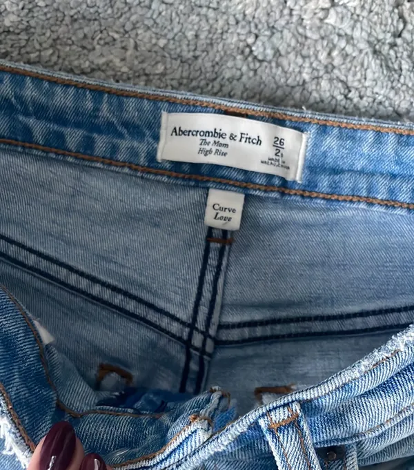 Abercrombie Curvy Love High Rise Mom Jean (short length) - Image 2