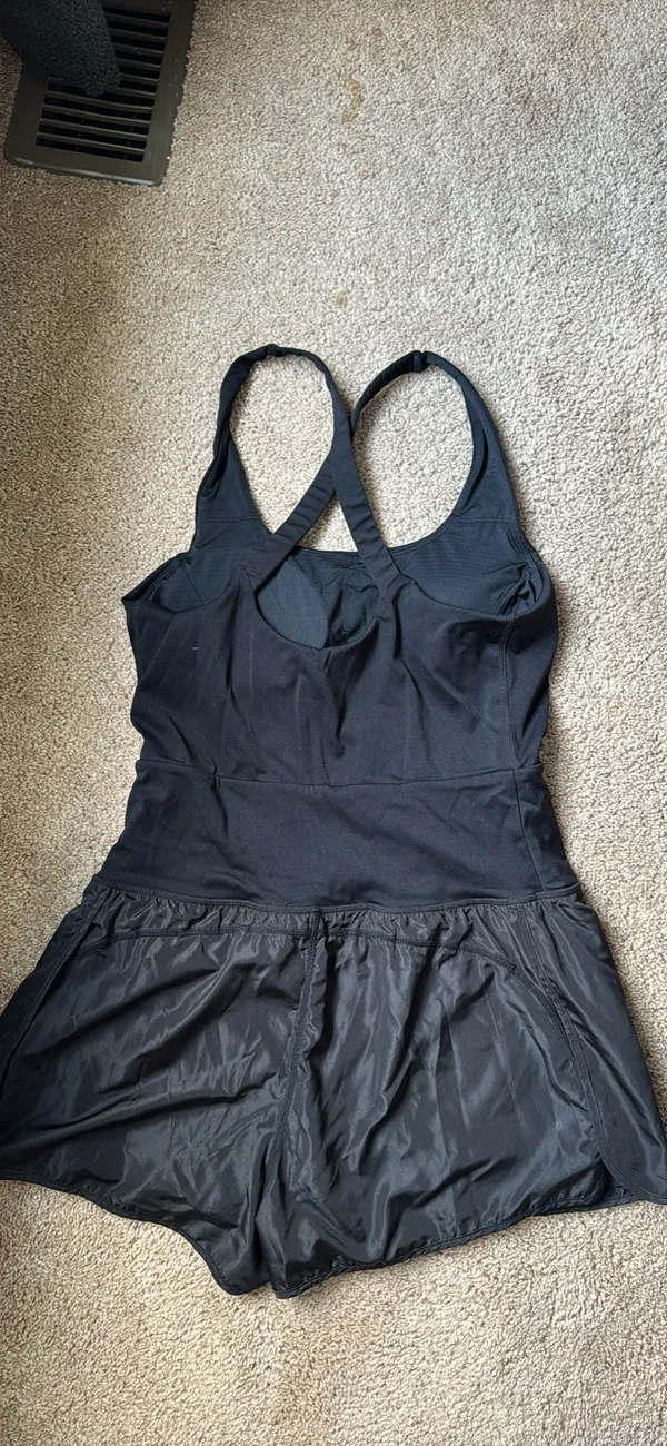 Black athletic one piece Size M - Image 3