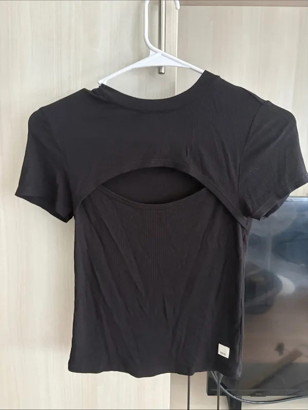 vuori | Cove Cut Out T-Shirt - Image 4