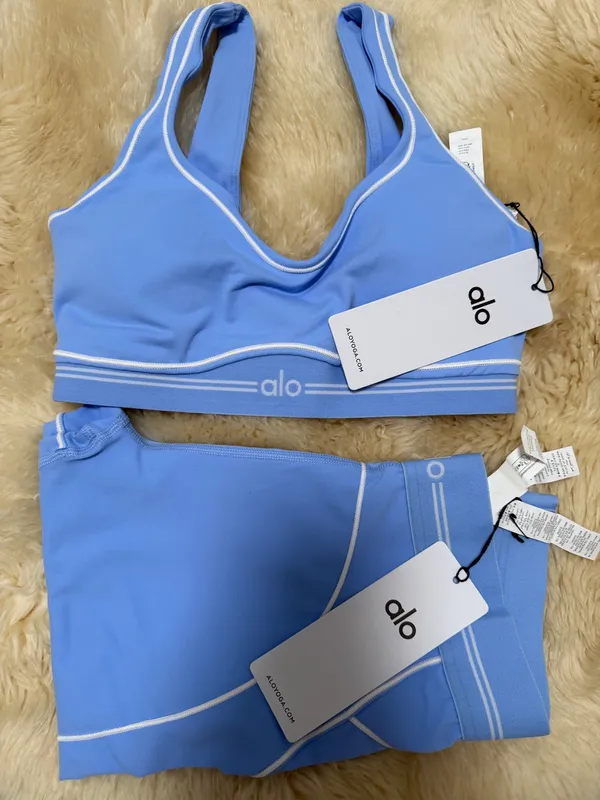 Alo Yoga Heart Throb Legging Set - Image 3