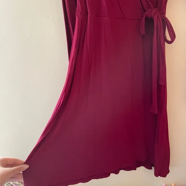 S- Ruby Red Express Wraparound Midi Semi-Formal V-Neck Dress‎ - Image 6